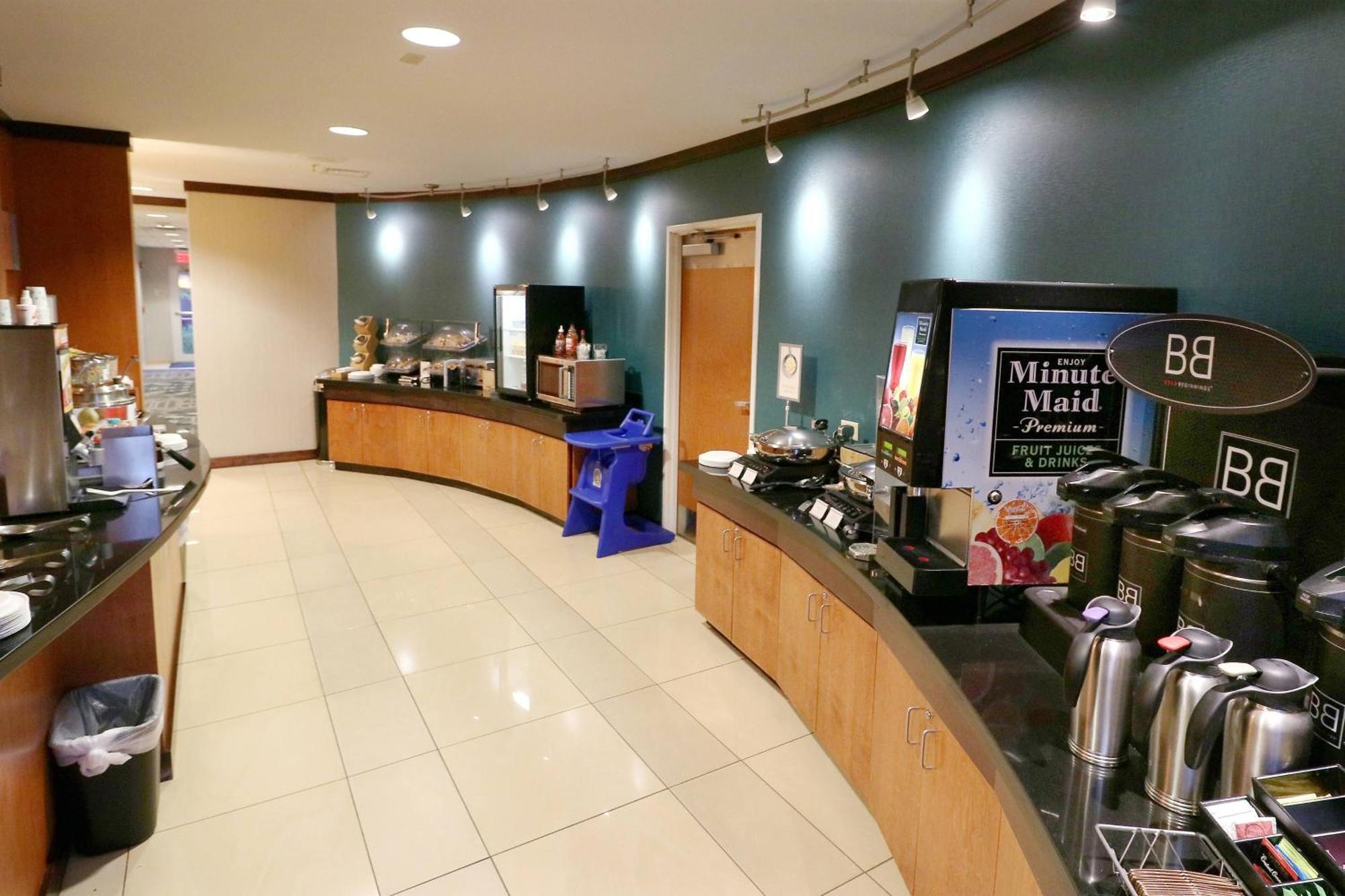 Fairfield Inn & Suites Des Moines Airport Buitenkant foto