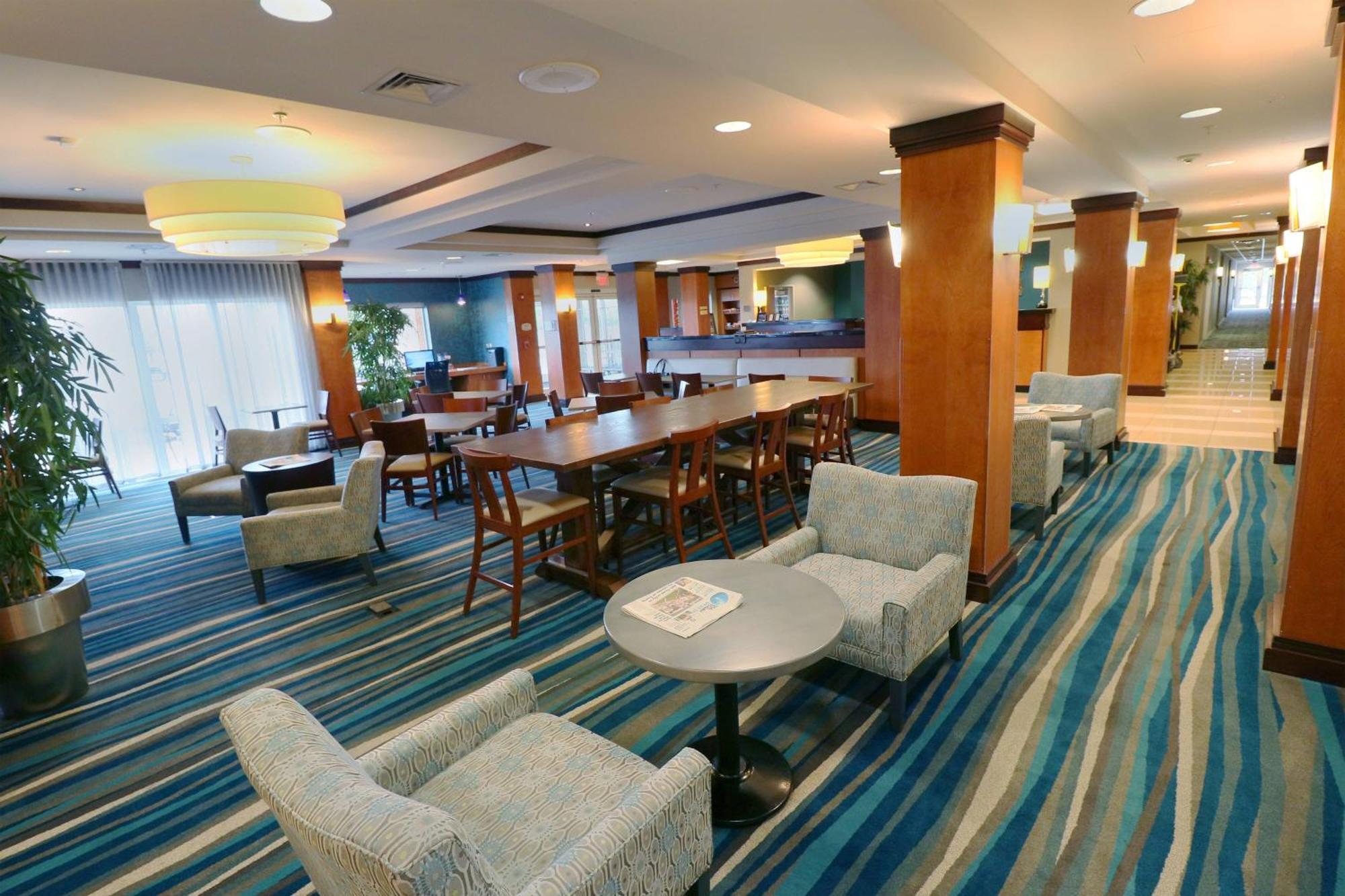 Fairfield Inn & Suites Des Moines Airport Buitenkant foto